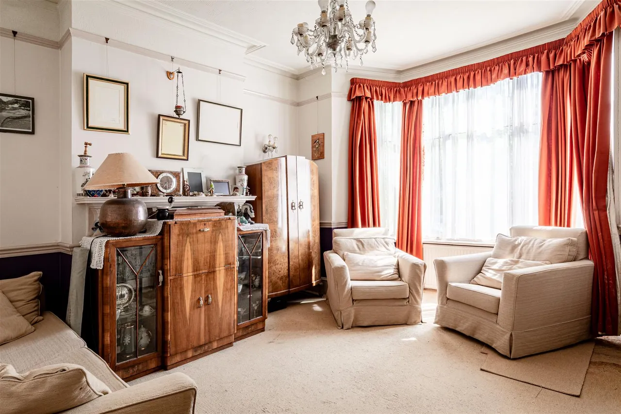 Aldbourne Road, London, W12, photo 8