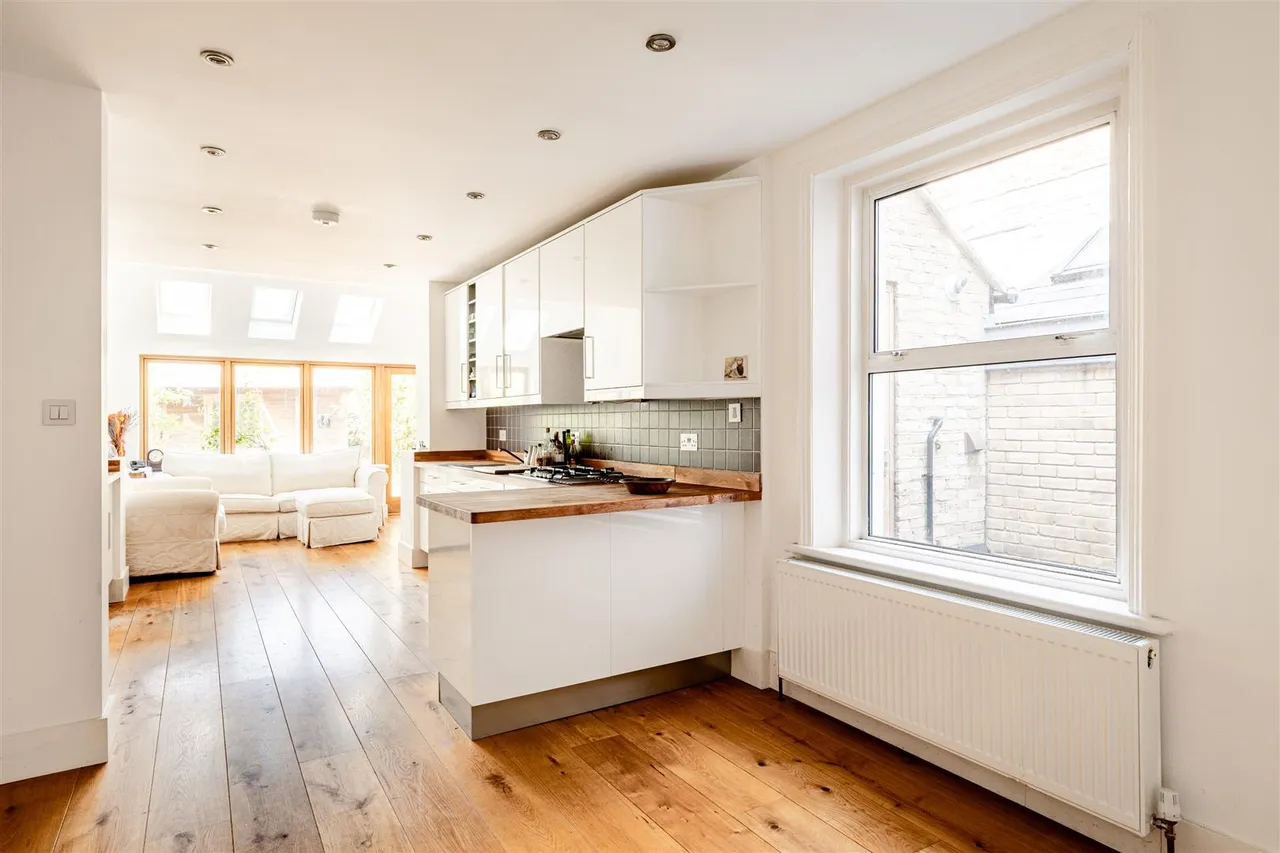 Aldbourne Road, London, W12, photo 10