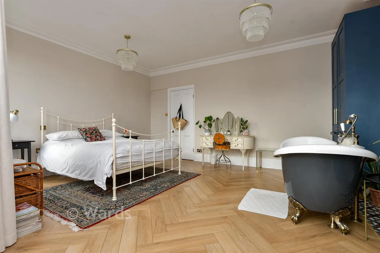 Pierremont Avenue, Broadstairs, CT10, photo 16