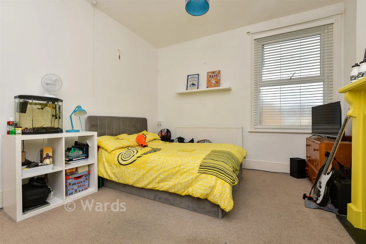 Pierremont Avenue, Broadstairs, CT10, photo 17