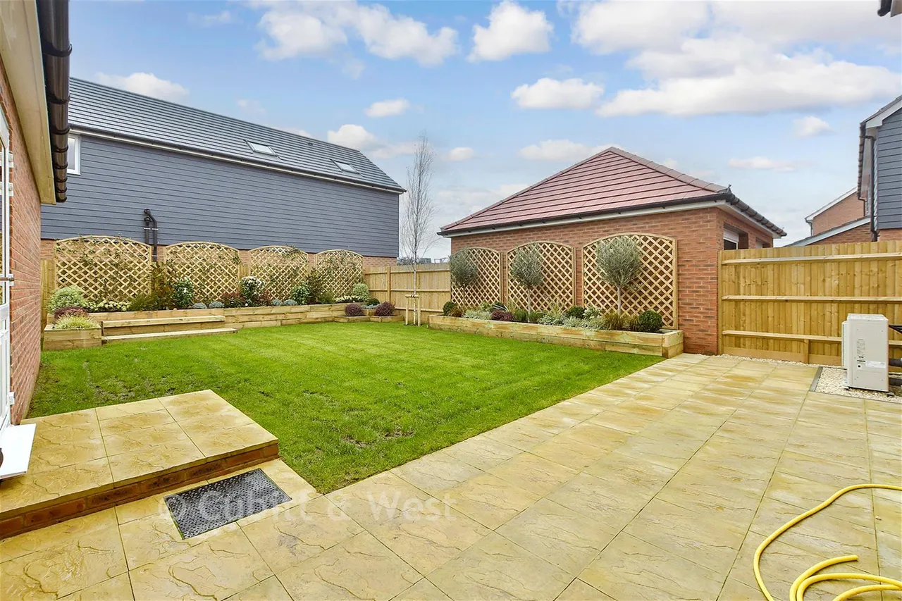 Wittering Place, West Wittering, PO20, photo 7