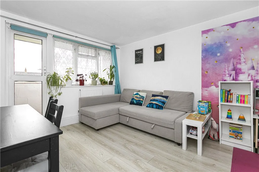 Field Lane, Brentford, TW8, photo 5