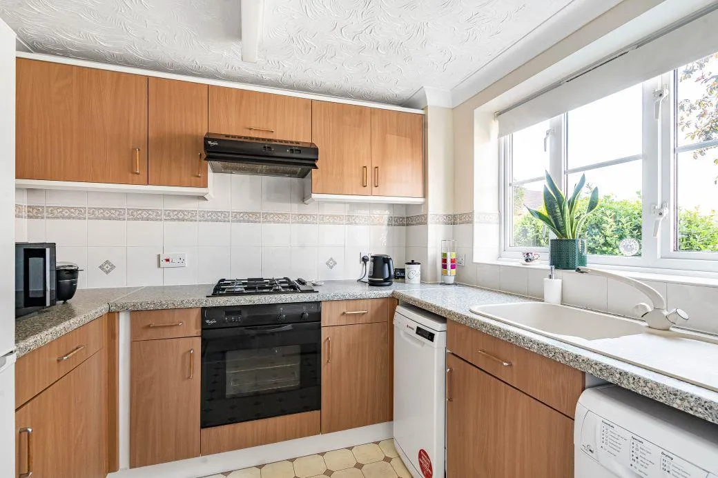Clover End, Witchford, CB6, photo 2