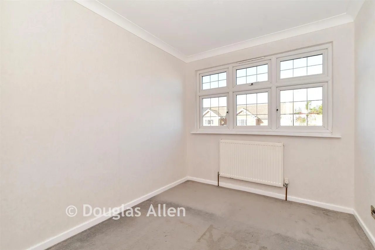 Beauchamps Drive, Wickford, SS11, photo 8