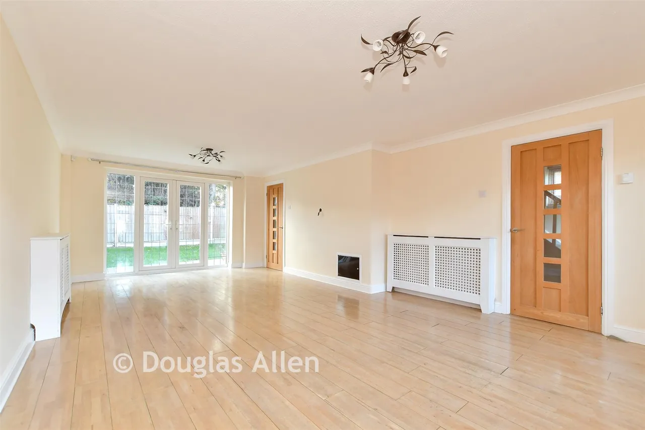 Beauchamps Drive, Wickford, SS11, photo 3