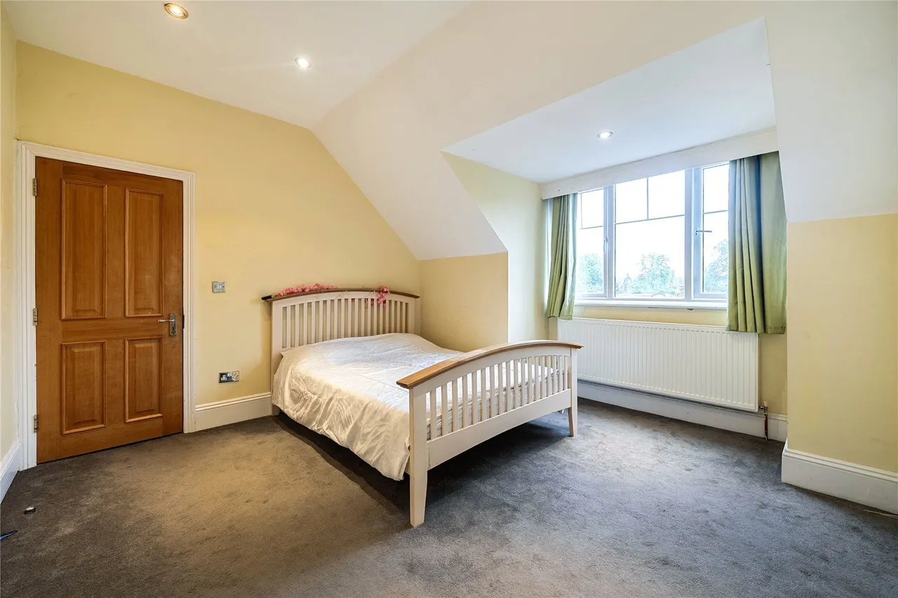 Garden Road, Bromley, BR1, photo 49