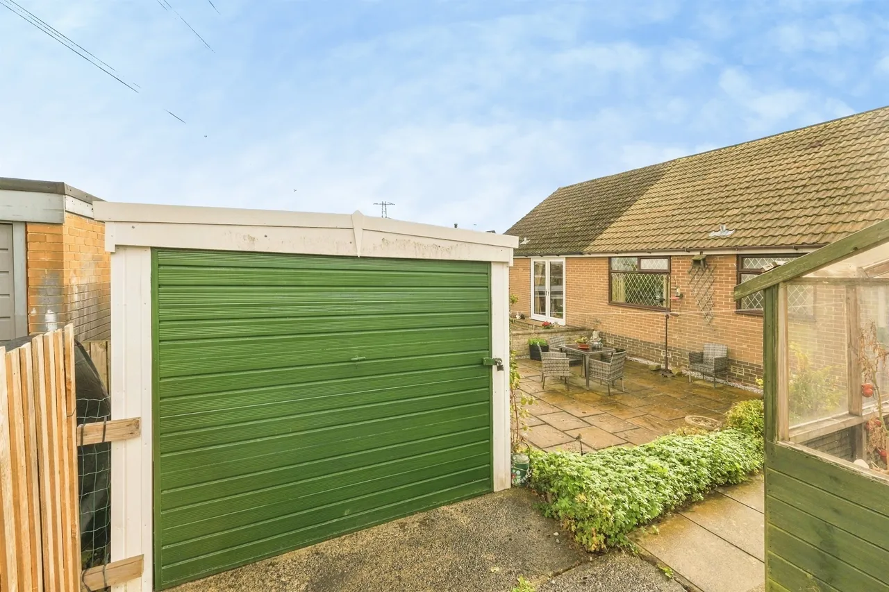 Markfield Drive, Low Moor, BD12, photo 14