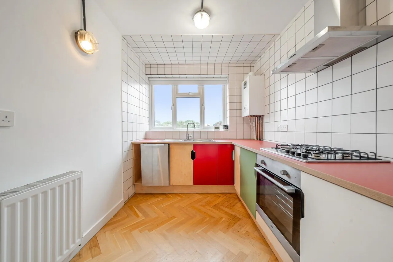Iona Close, SE6, photo 14