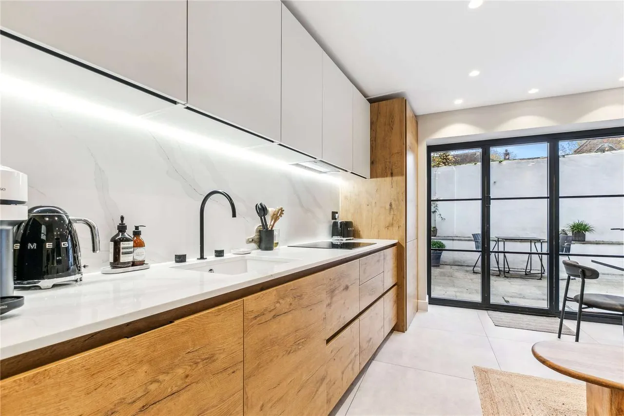 Netherford Road, London, SW4 6AF, photo 4