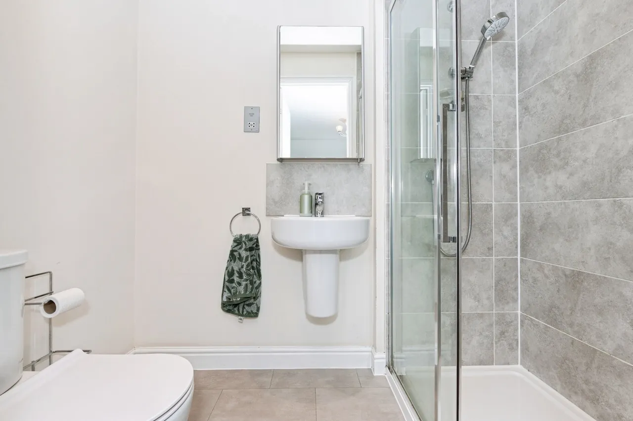 Wilson Close, Weldon, DA10, photo 14