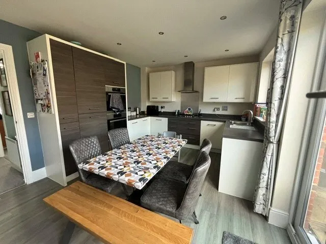 Wilson Close, Weldon, DA10, photo 9