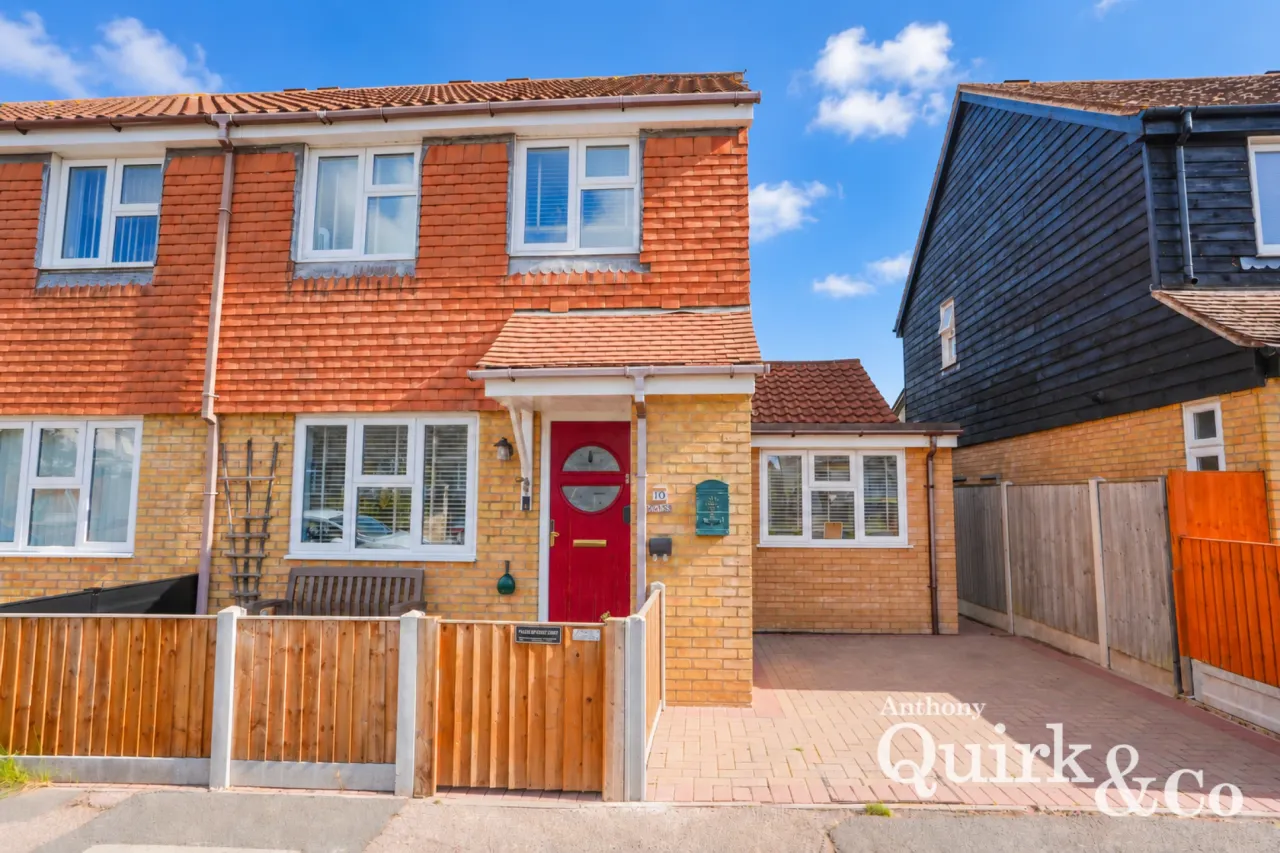 4 bed house for sale, Church Road, Basildon, SS15