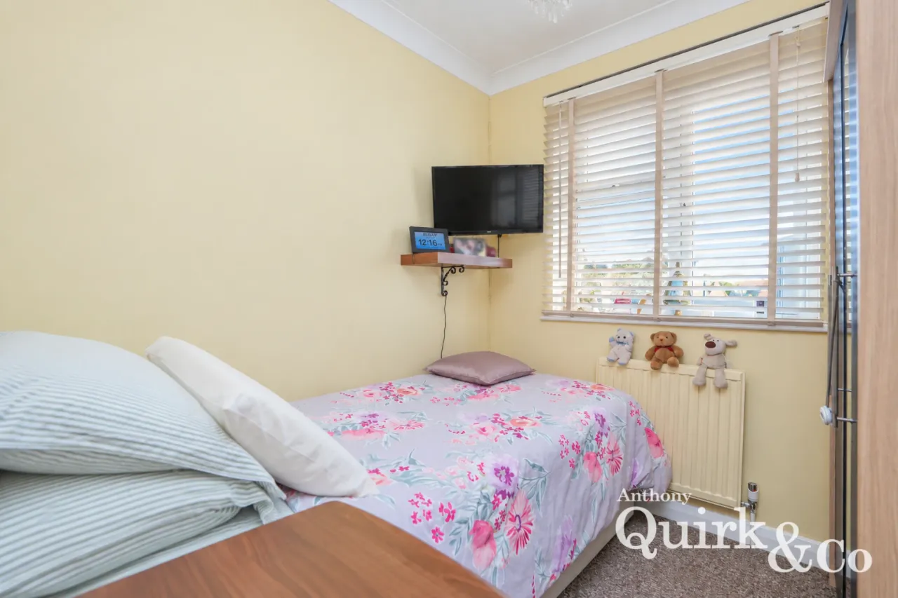 Church Road, Basildon, SS15, photo 16