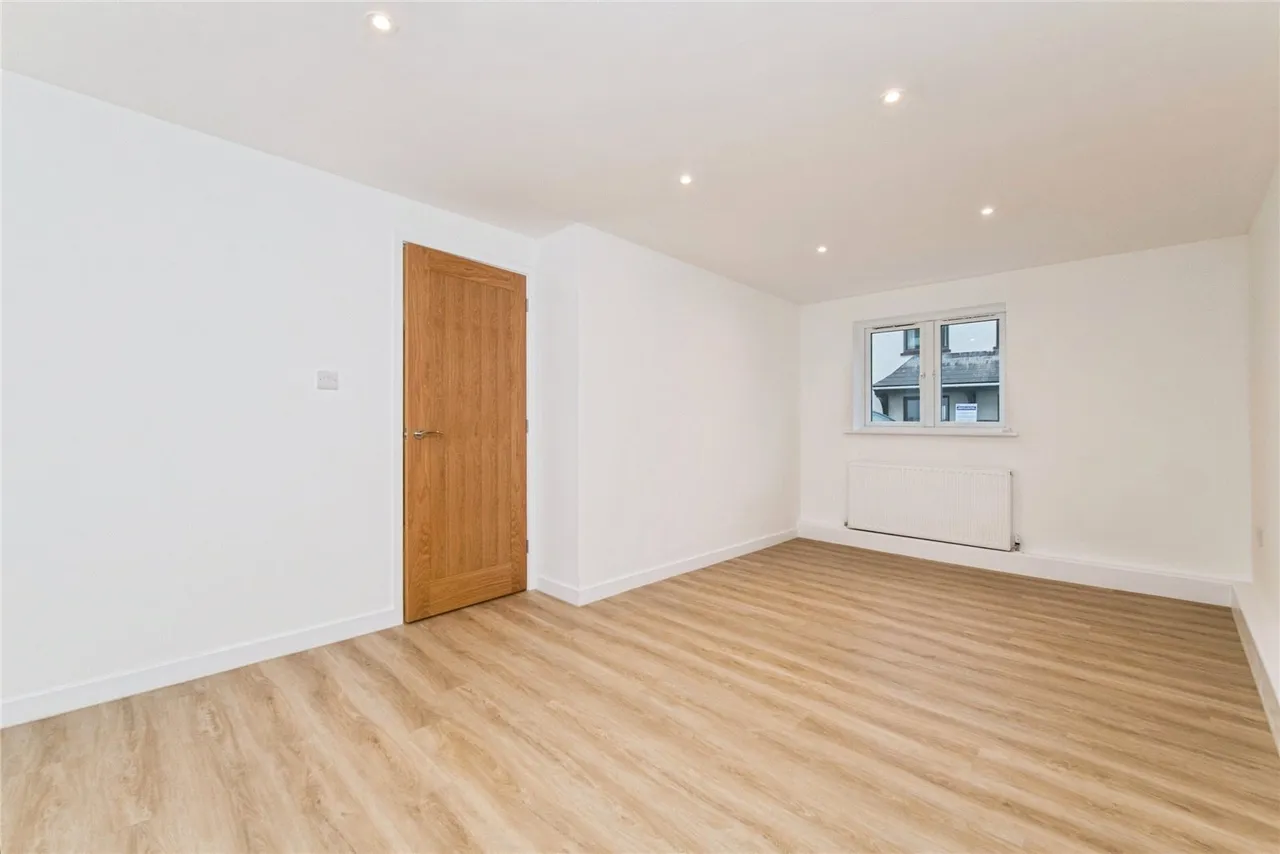 Kerslakes Court, Honiton, EX14, photo 12