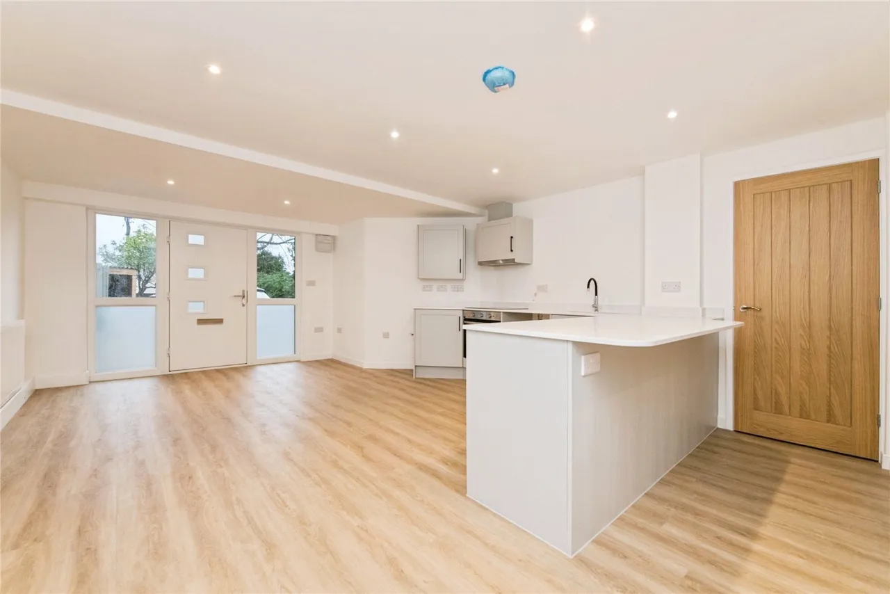 Kerslakes Court, Honiton, EX14, photo 7