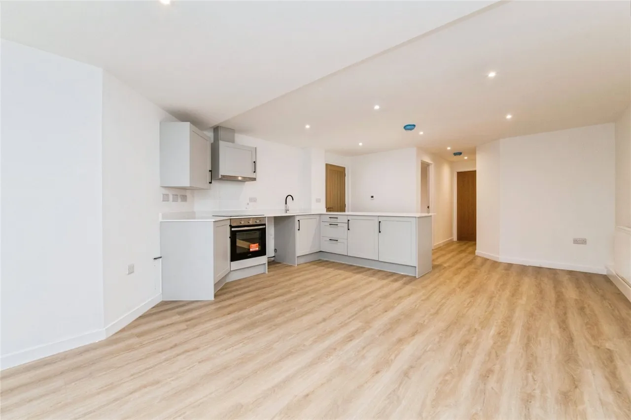 Kerslakes Court, Honiton, EX14, photo 6