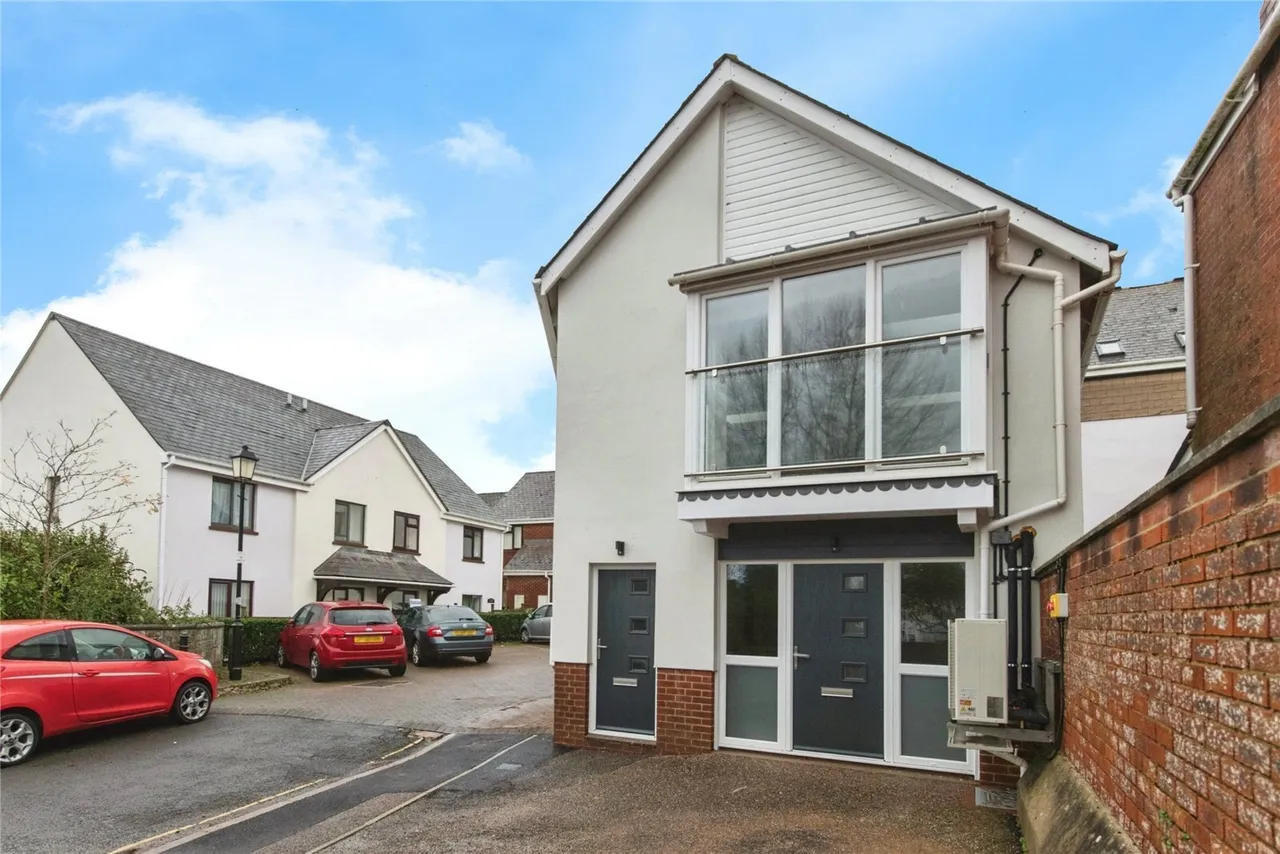 Kerslakes Court, Honiton, EX14, photo 16