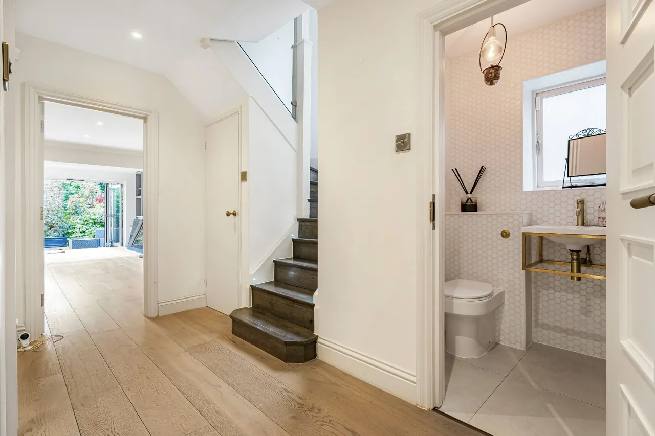 West Heath Gardens, Hampstead, NW3, photo 38