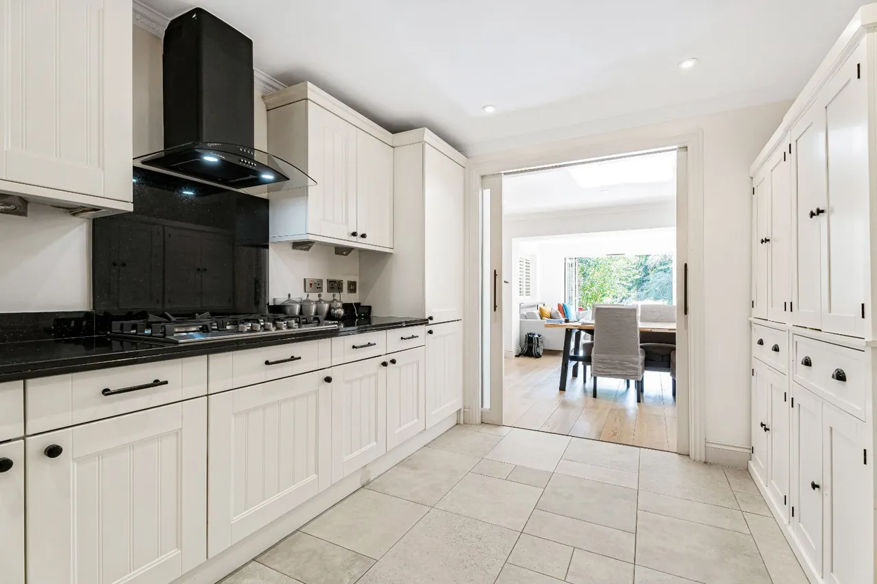 West Heath Gardens, Hampstead, NW3, photo 3