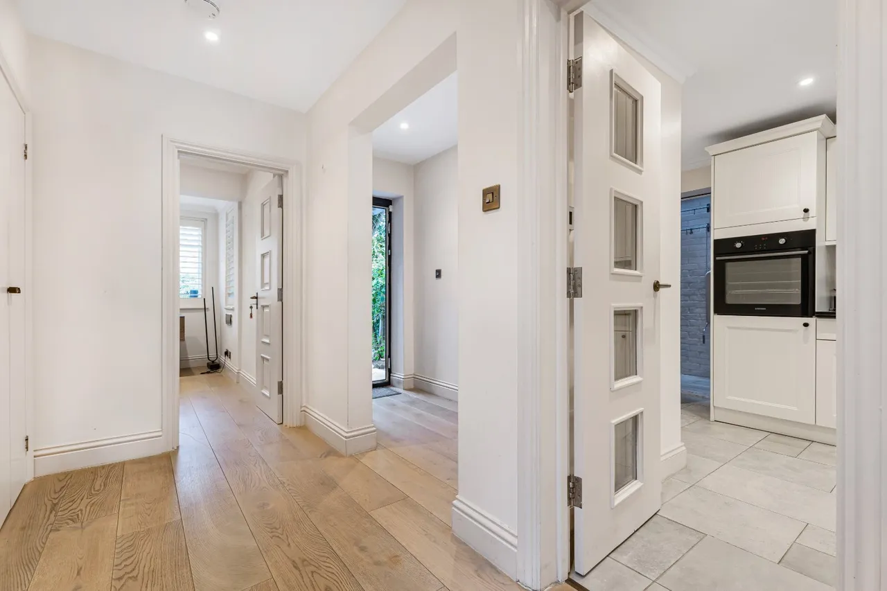 West Heath Gardens, Hampstead, NW3, photo 13