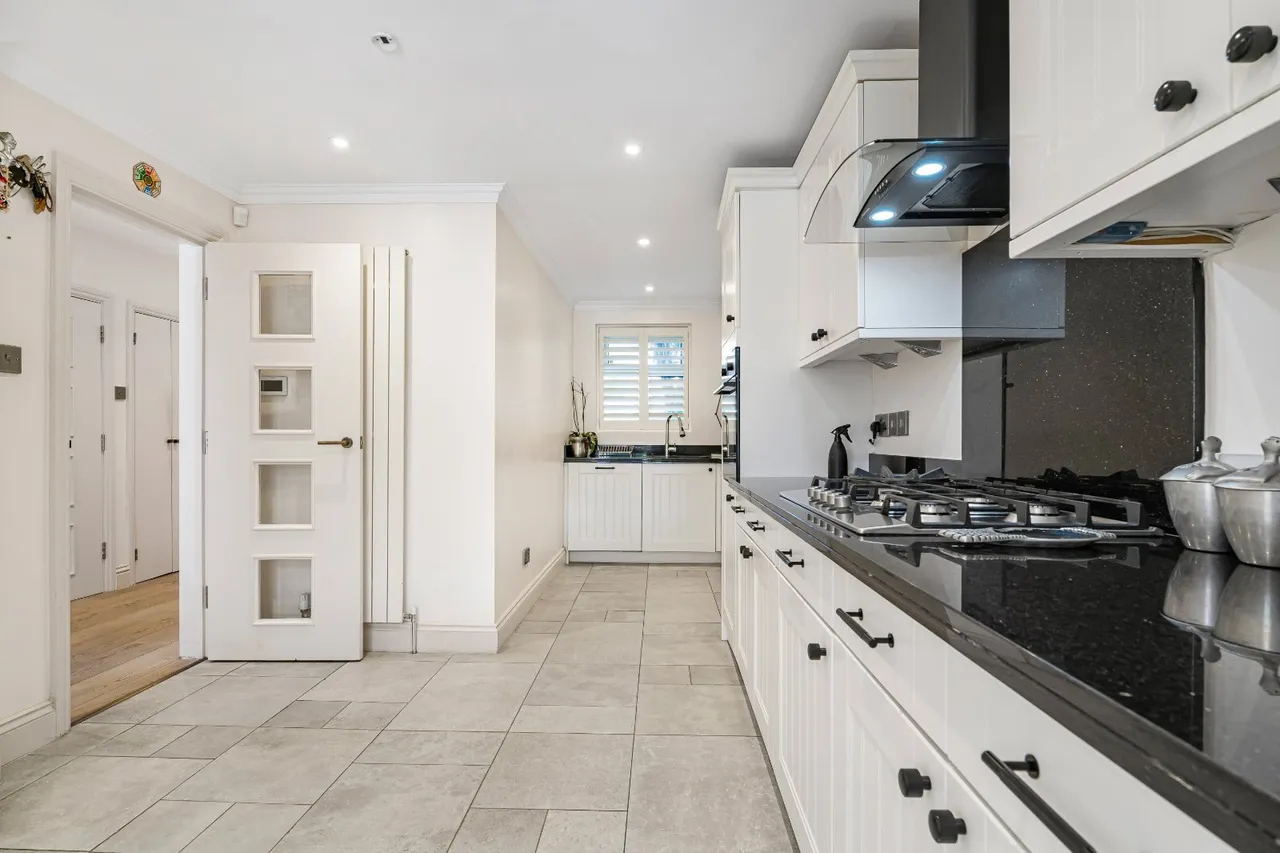 West Heath Gardens, Hampstead, NW3, photo 46