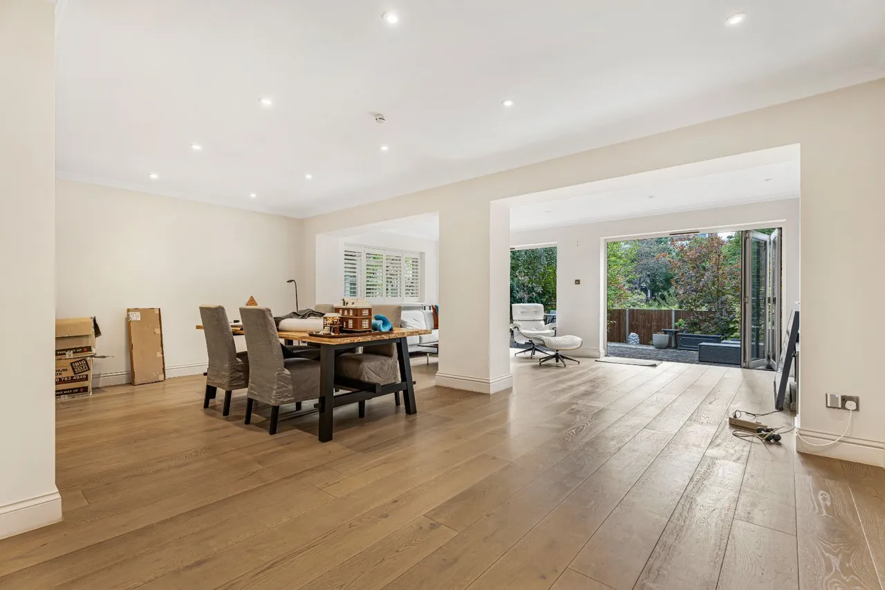 4 bed house to rent, West Heath Gardens, Hampstead, NW3