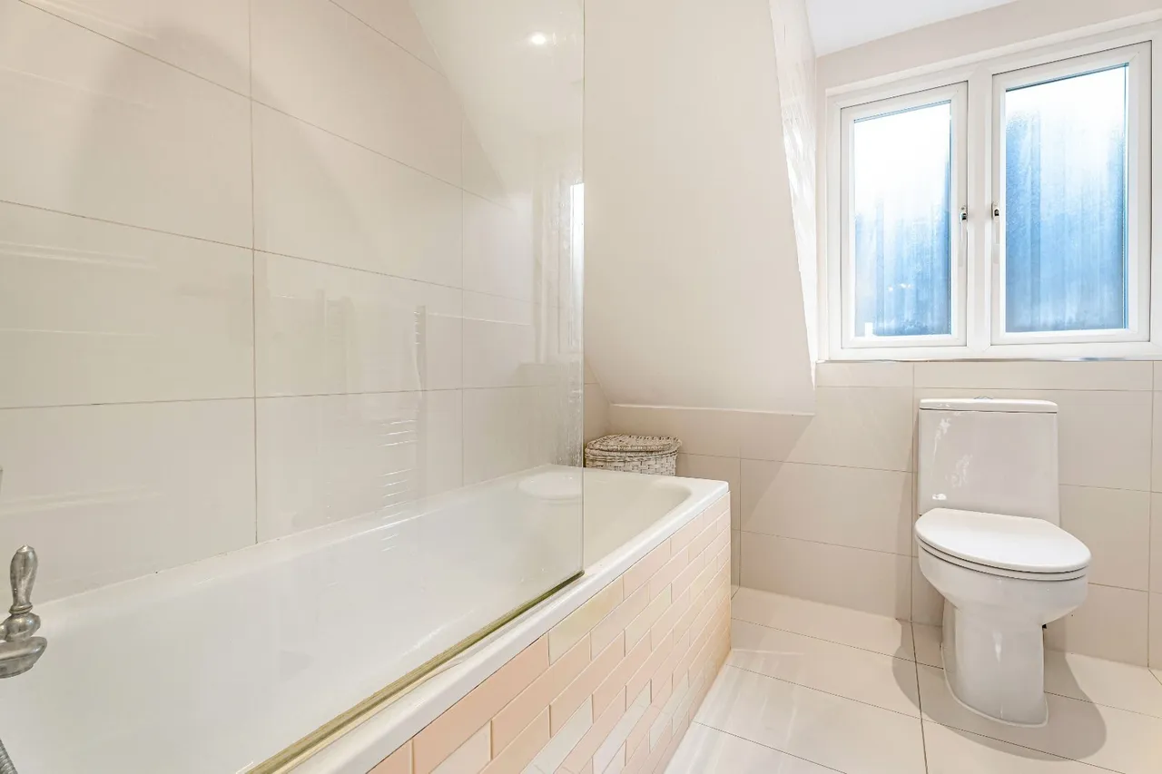West Heath Gardens, Hampstead, NW3, photo 25