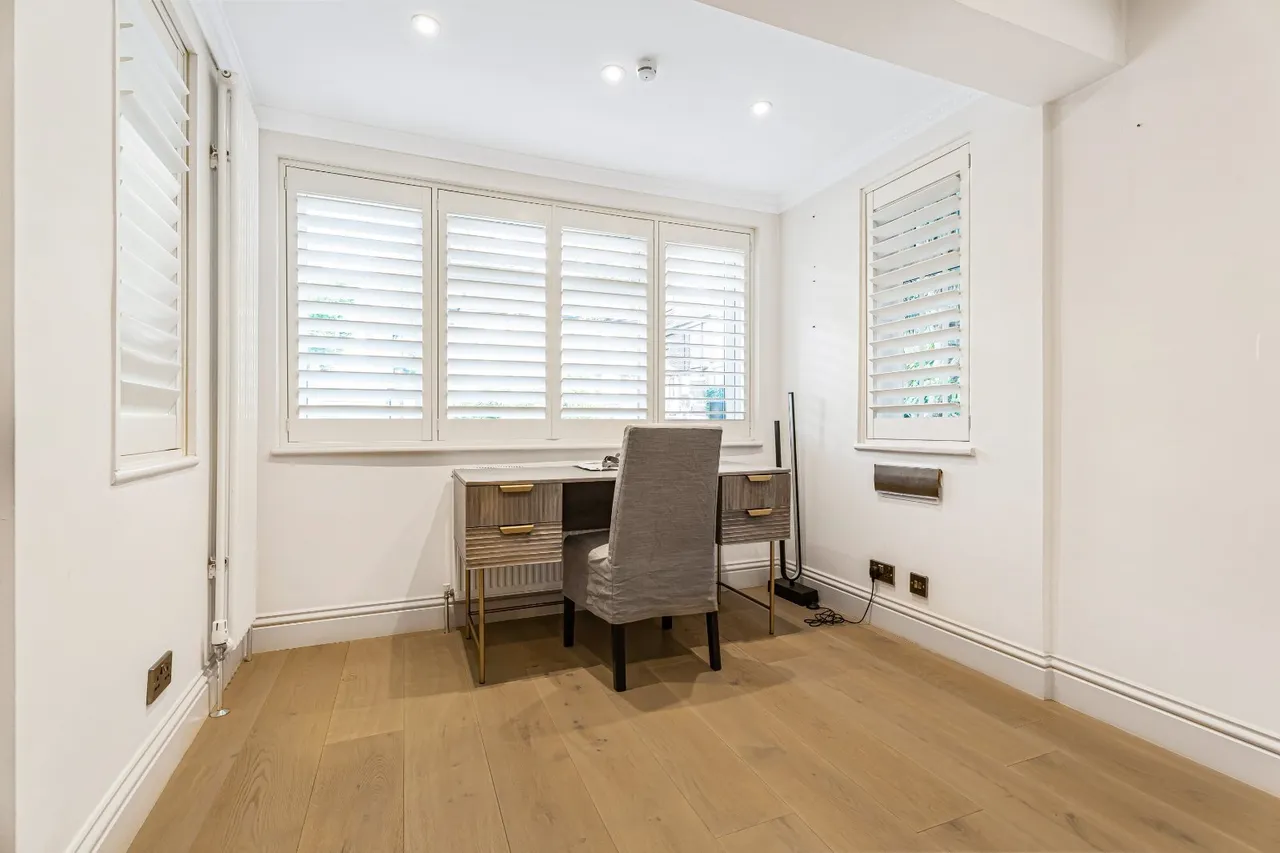 West Heath Gardens, Hampstead, NW3, photo 12