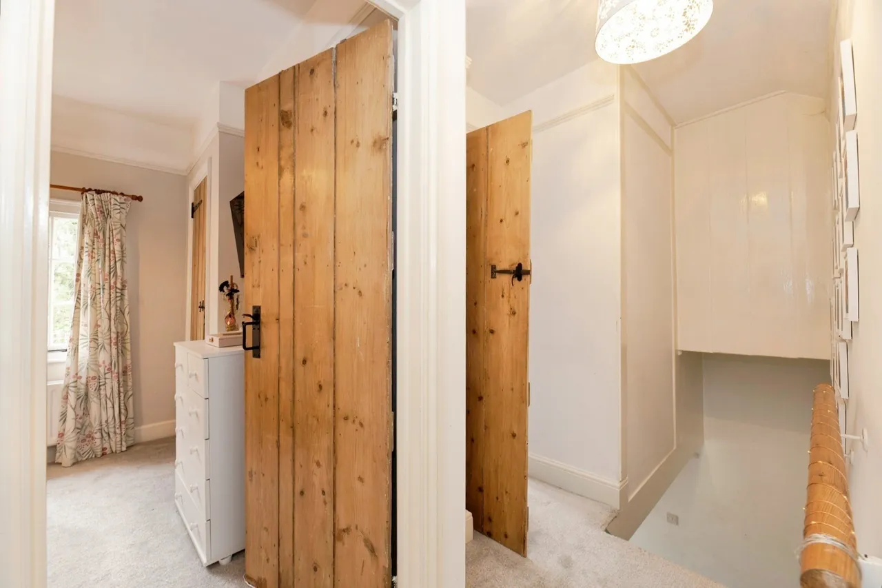 Lower Road, Little Bookham, KT23, photo 14
