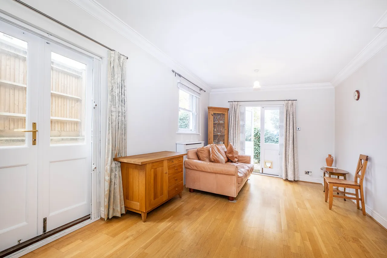 Somerset Road, London, SW19, photo 12