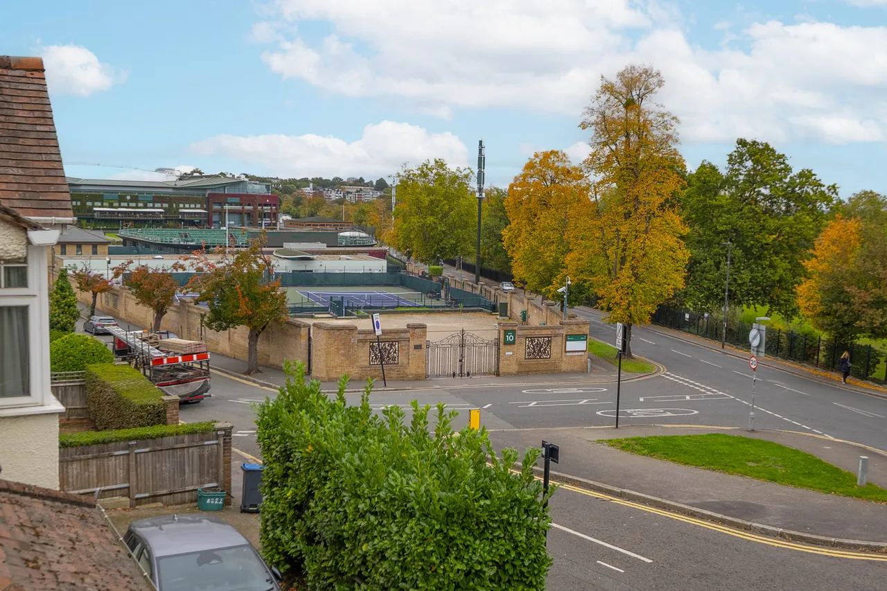 Somerset Road, London, SW19, photo 11