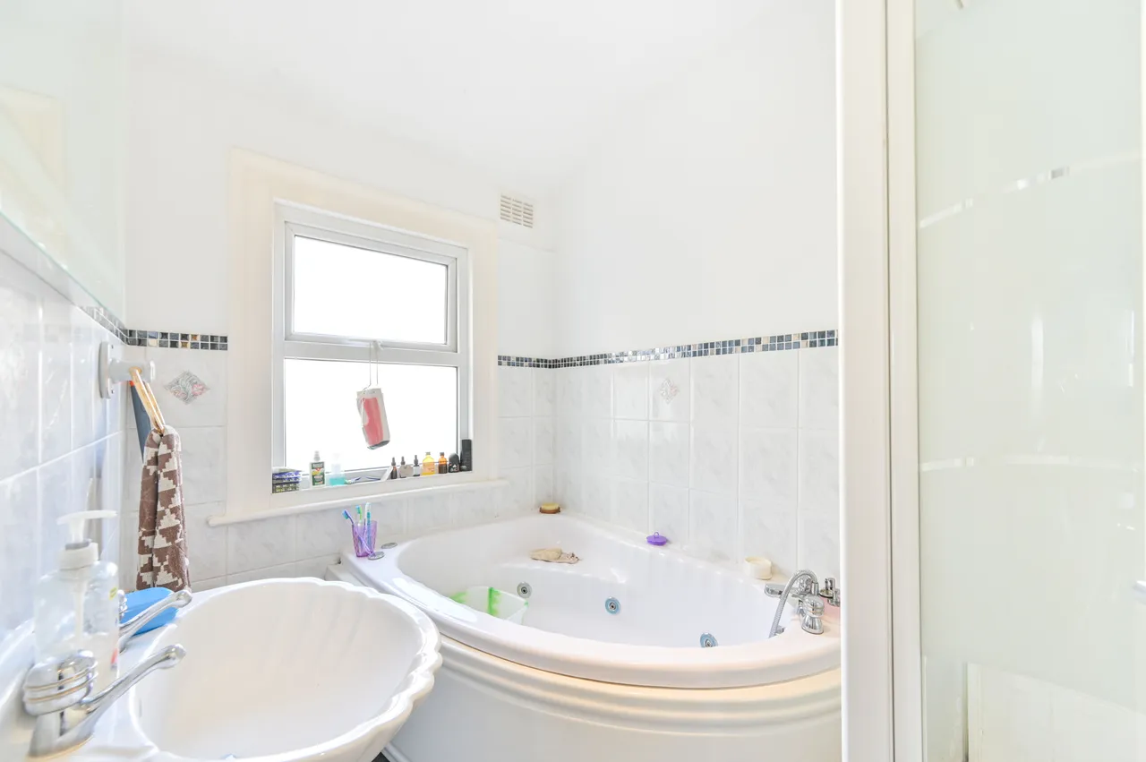 77b Harley Road, London, photo 5