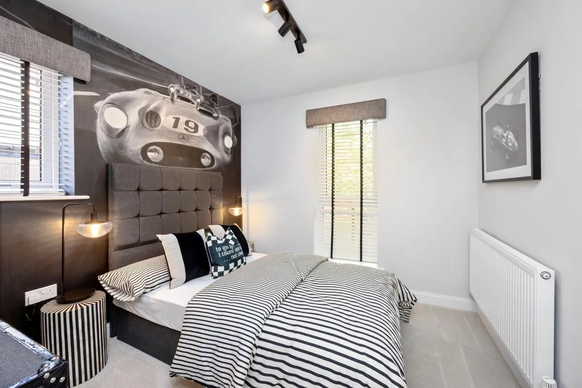 Concorde Drive, Weybridge, KT13, photo 22