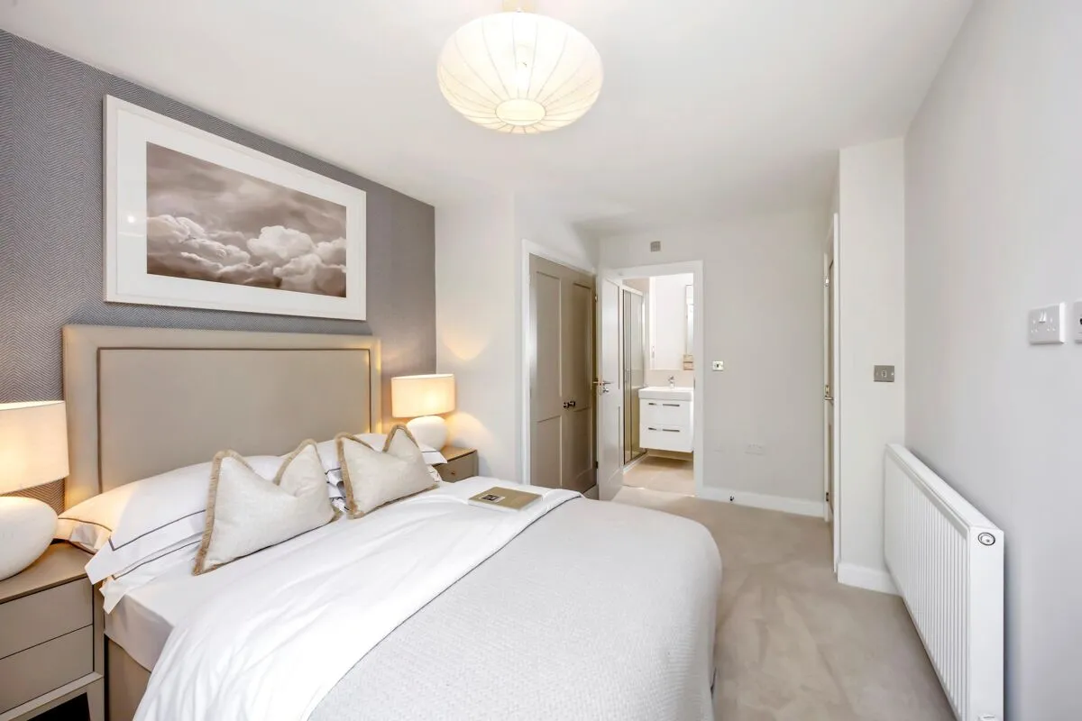 Concorde Drive, Weybridge, KT13, photo 18