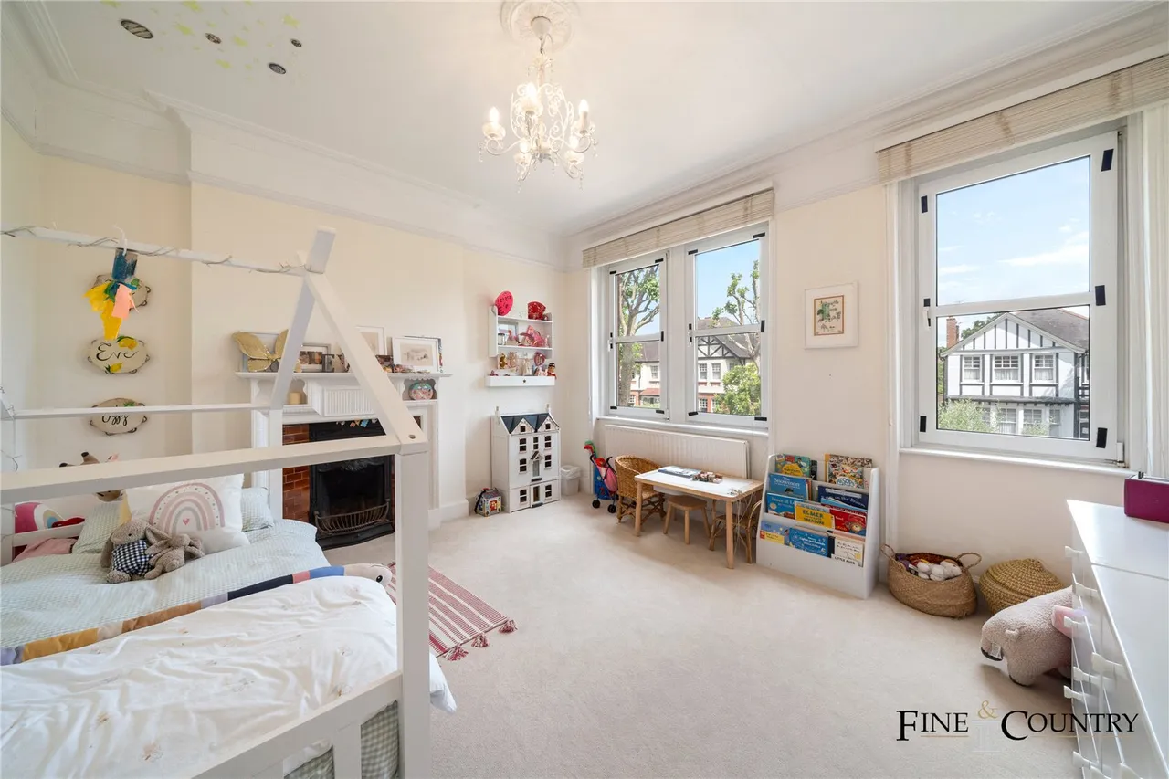 Dartmouth Road, London, photo 8