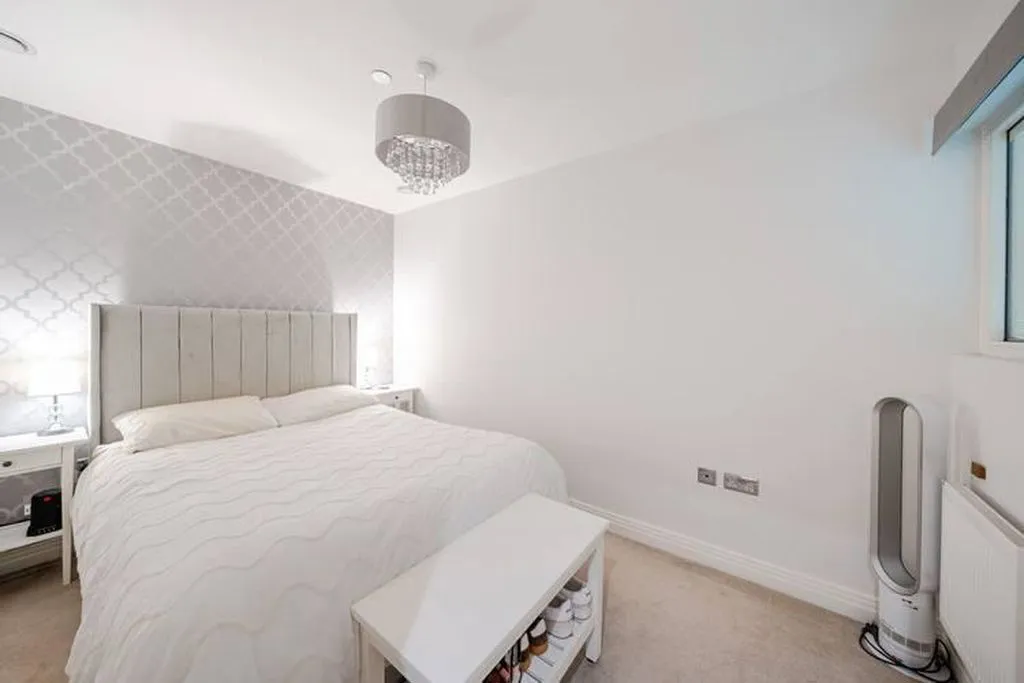 Bessemer Road, Welwyn Garden City AL7 1GS, photo 3