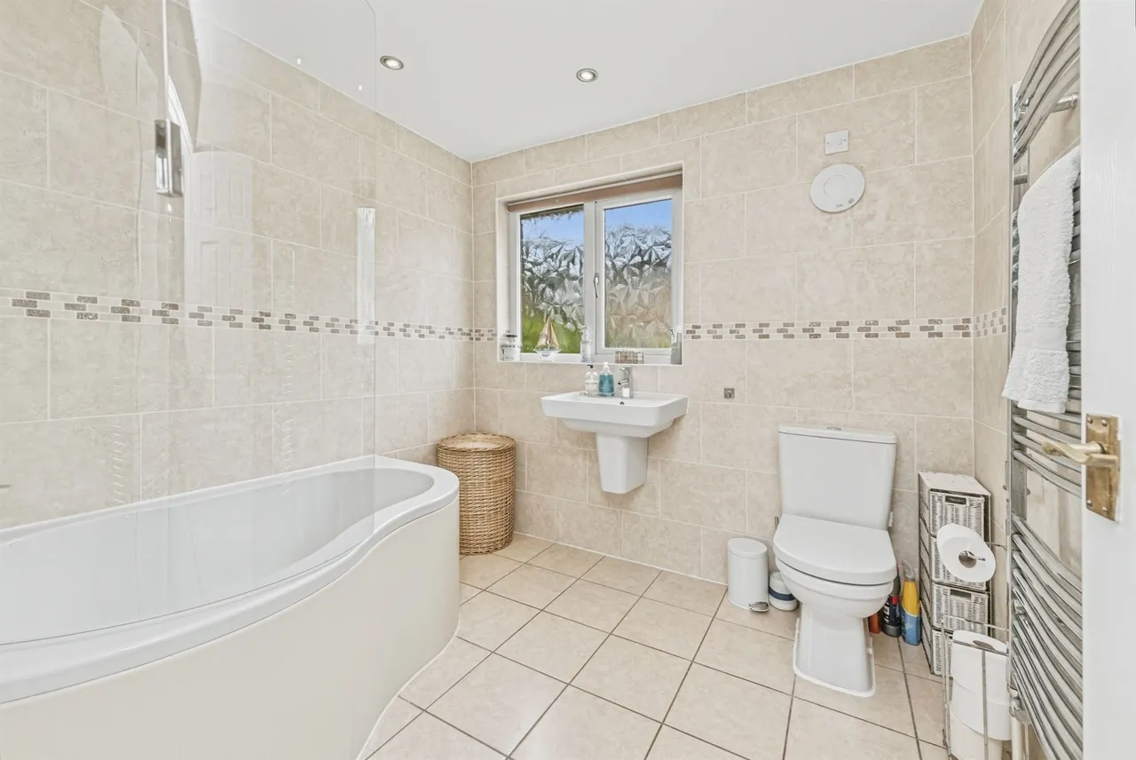 Denham Drive, Netherthong, Holmfirth, photo 11