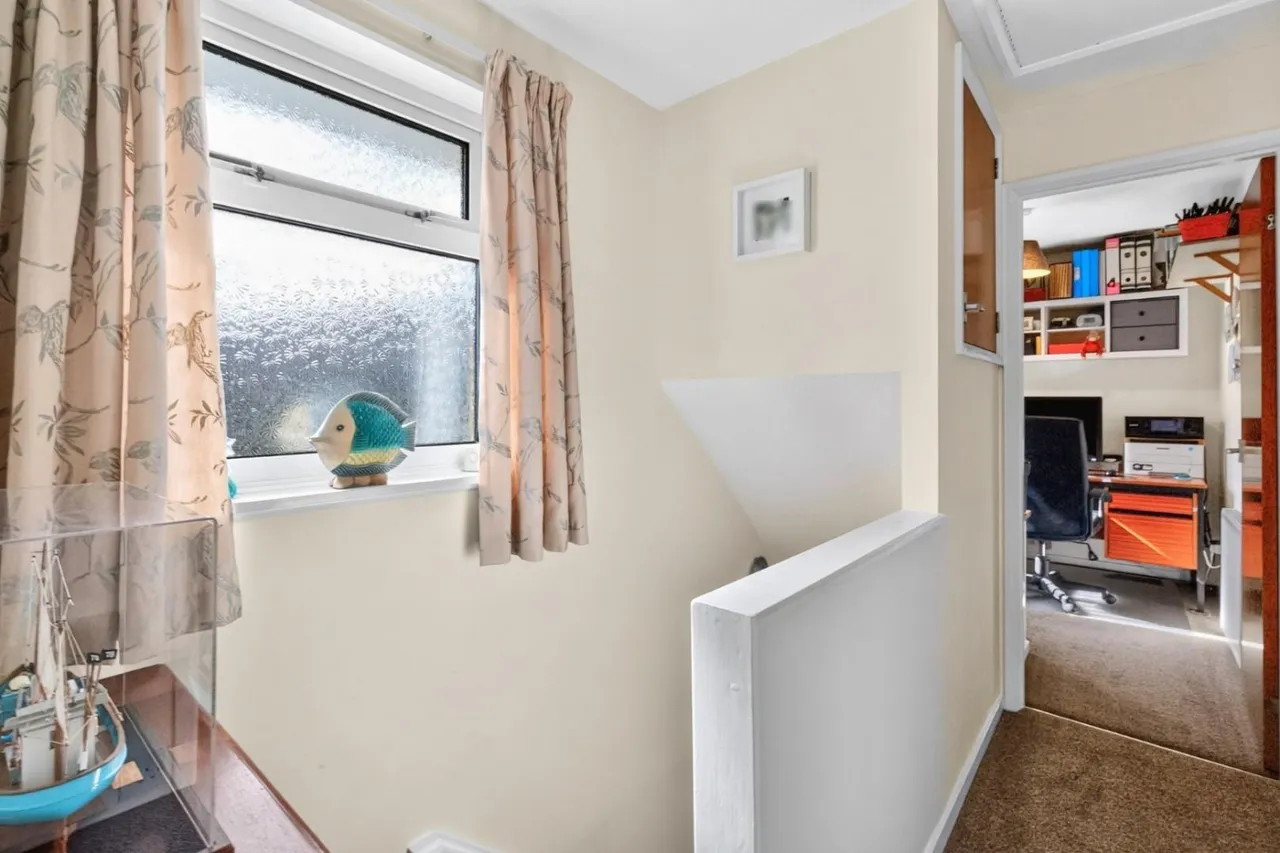 Beningborough Drive, Harrogate, photo 10