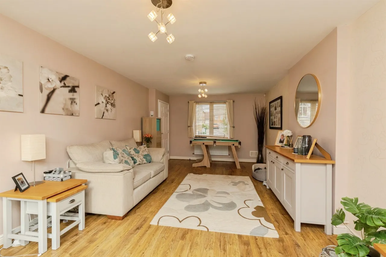 Loop Road, Mangotsfield, BS16, photo 7