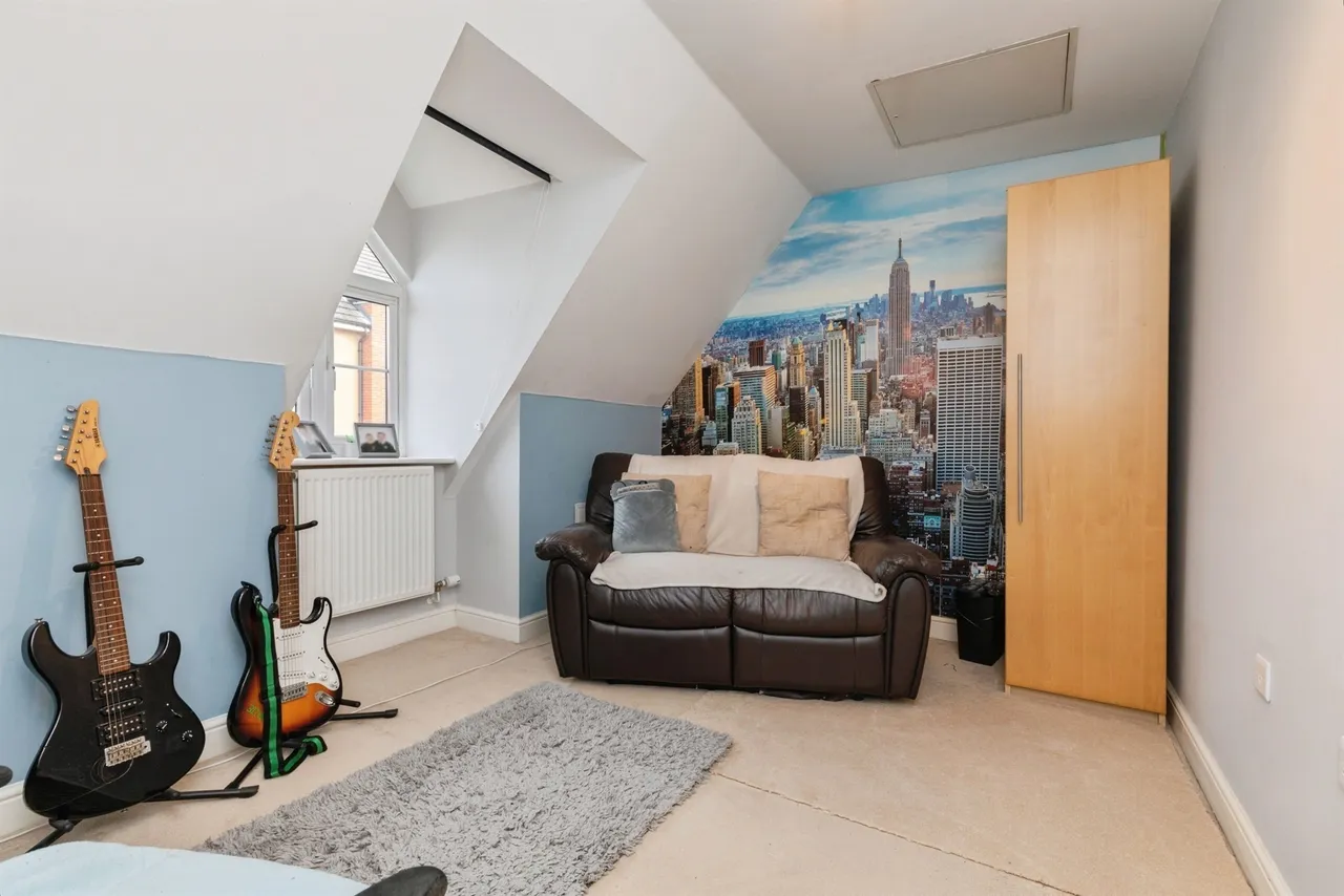 Loop Road, Mangotsfield, BS16, photo 17
