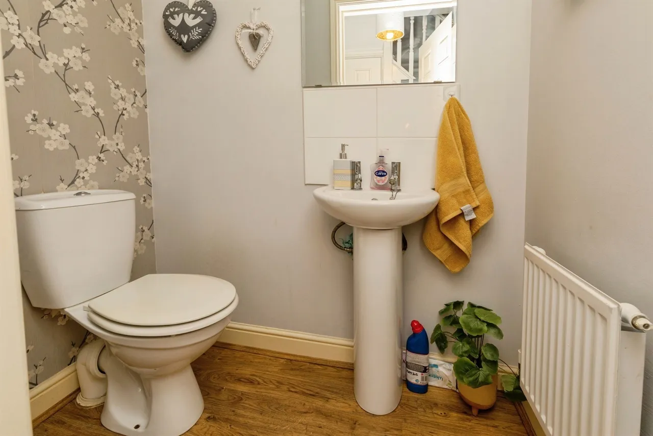 Loop Road, Mangotsfield, BS16, photo 8