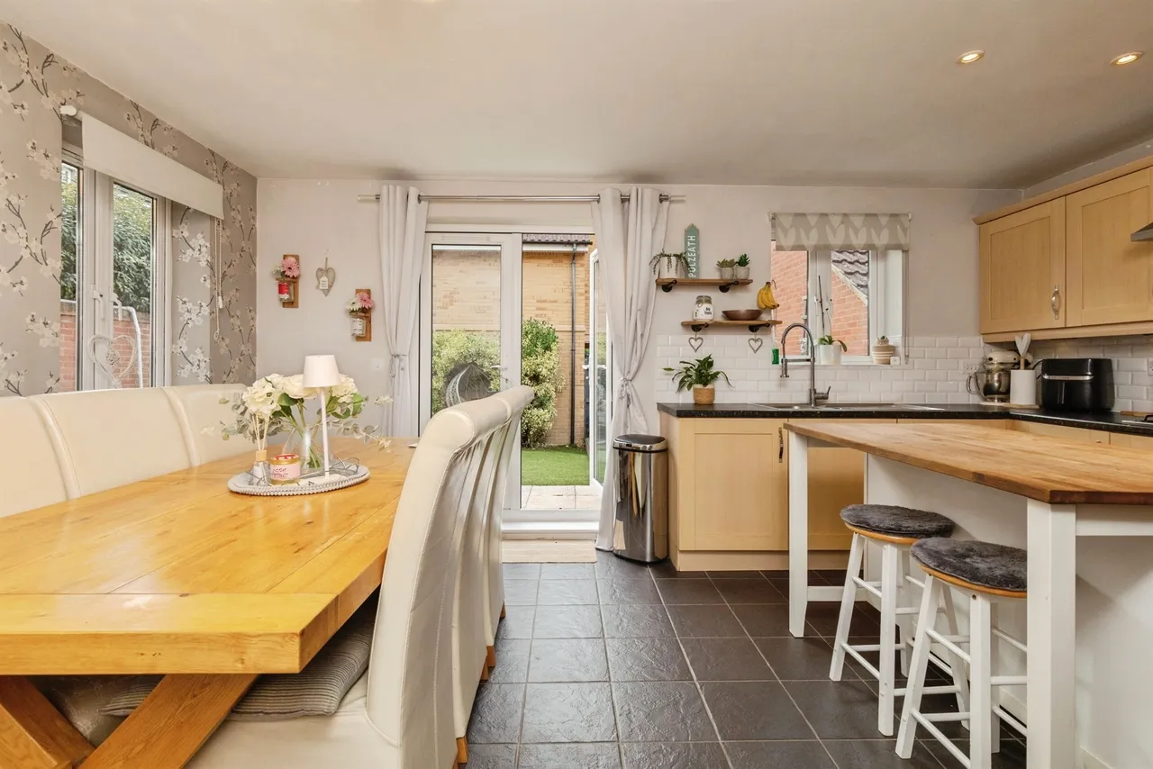 Loop Road, Mangotsfield, BS16, photo 3