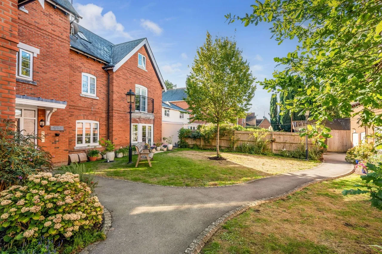 Lyndhurst, SO43, photo 15