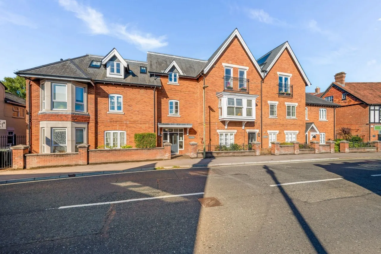 Lyndhurst, SO43, photo 19