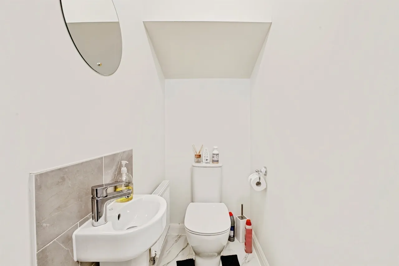 Whistlefields Close, Moulton, NN3, photo 6