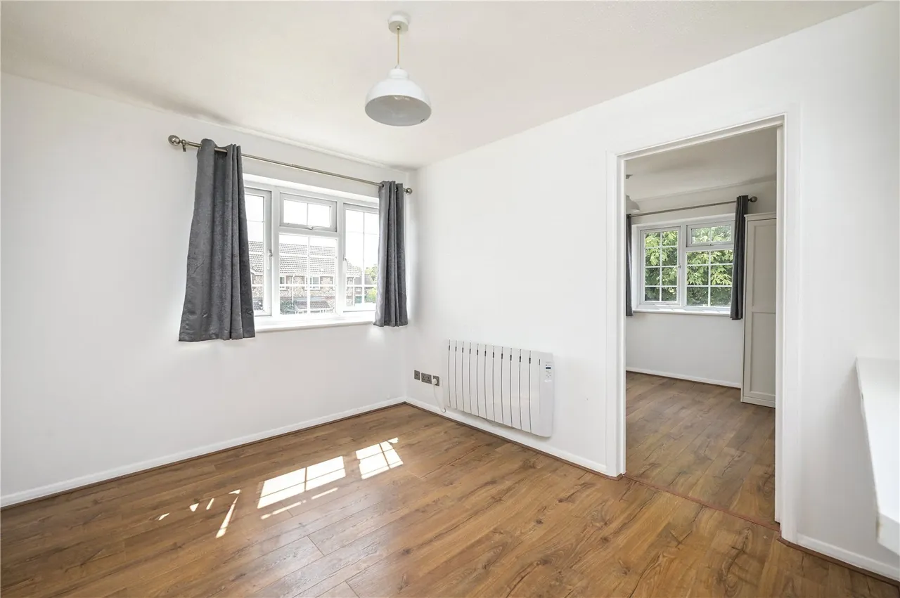 Kingfisher Walk, Ash, Guildford, Surrey, GU12 6RF, photo 5
