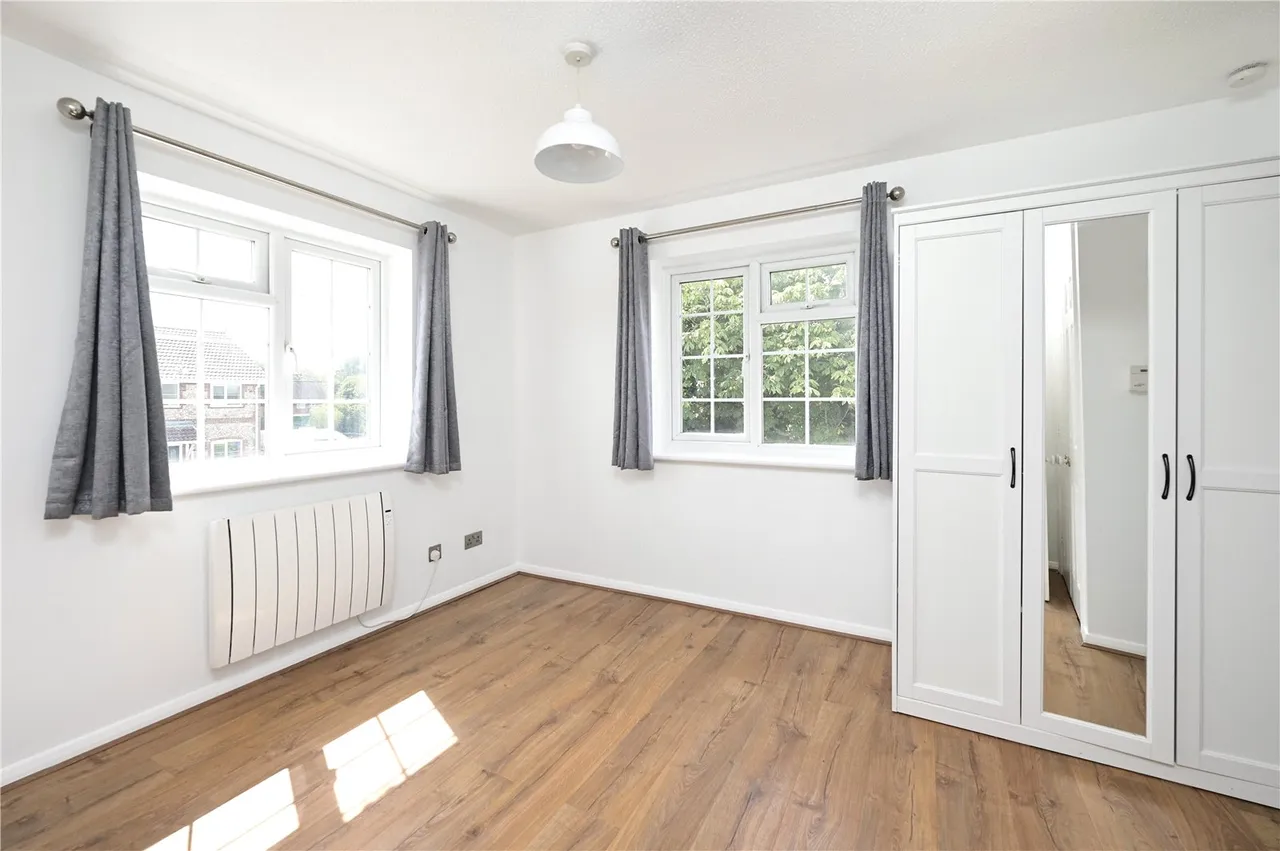 Kingfisher Walk, Ash, Guildford, Surrey, GU12 6RF, photo 8
