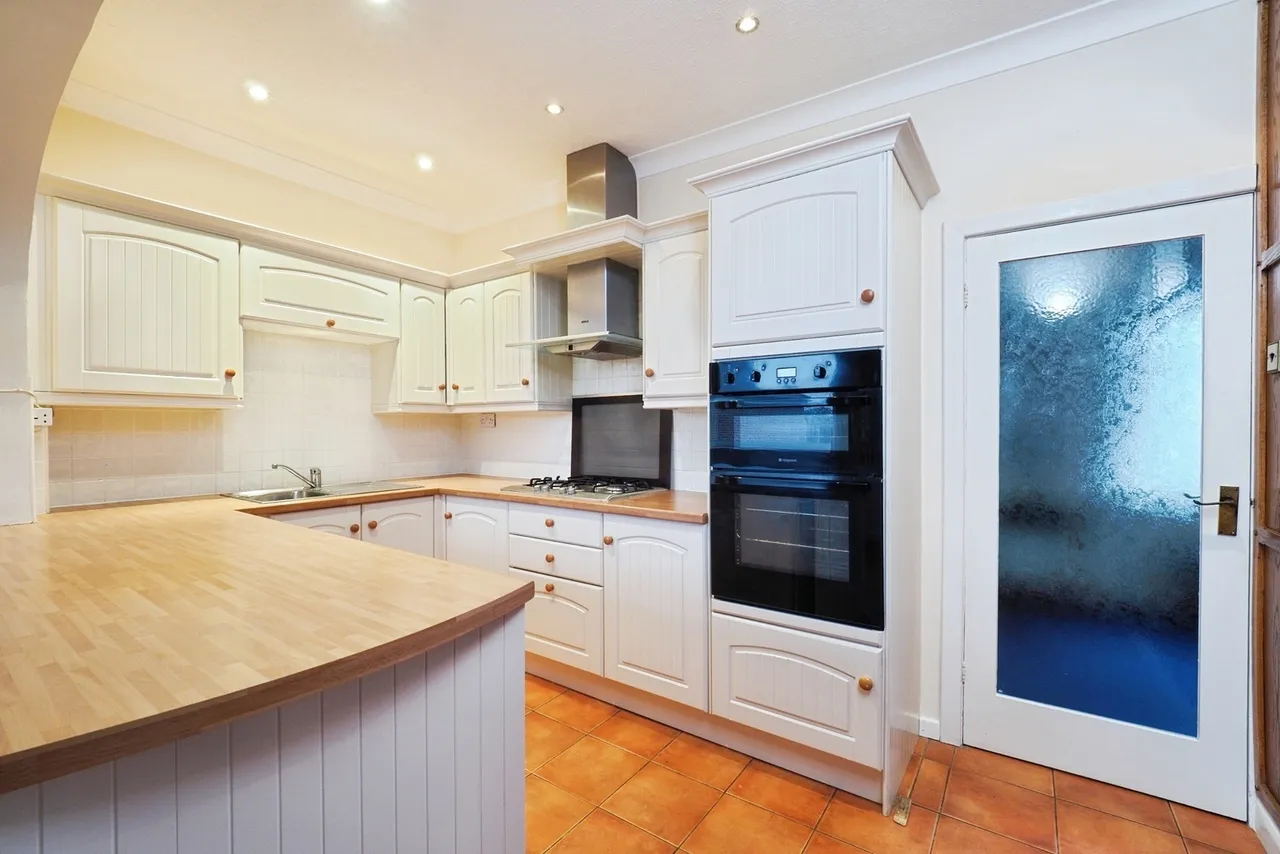 Beech Hill Crescent, Mansfield, Nottinghamshire, NG19, photo 5