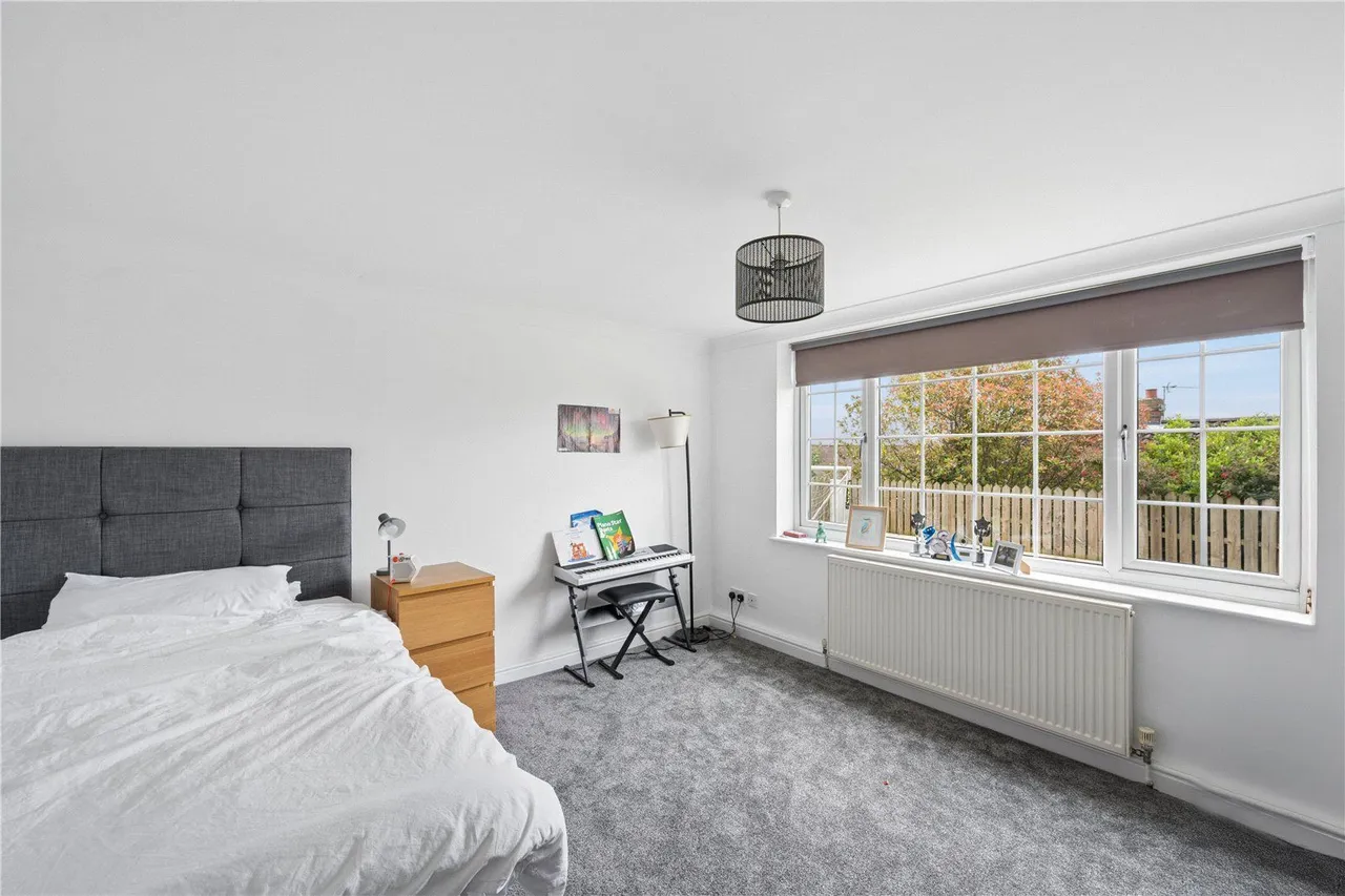 Beckfield Lane, Fairburn, WF11, photo 9