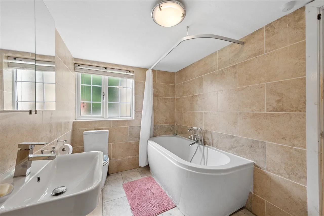 Beckfield Lane, Fairburn, WF11, photo 32